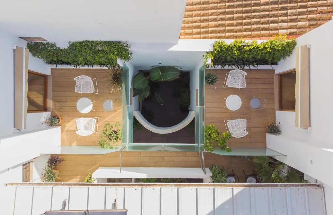 Barracart Apartments-1